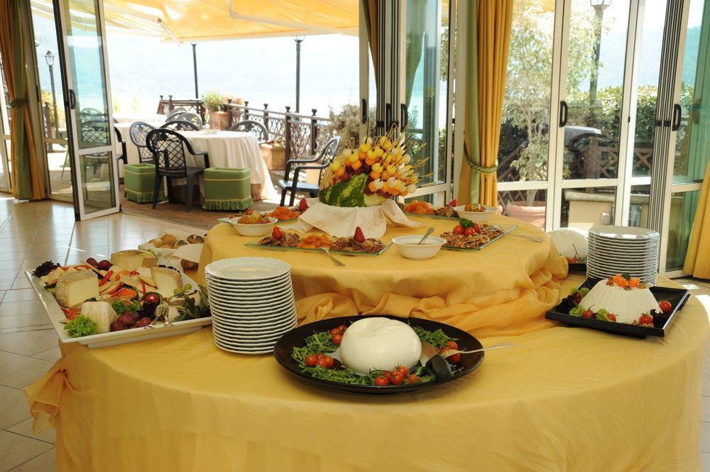 Hotel Villa Degli Angeli كاستل غاندولفو المظهر الخارجي الصورة