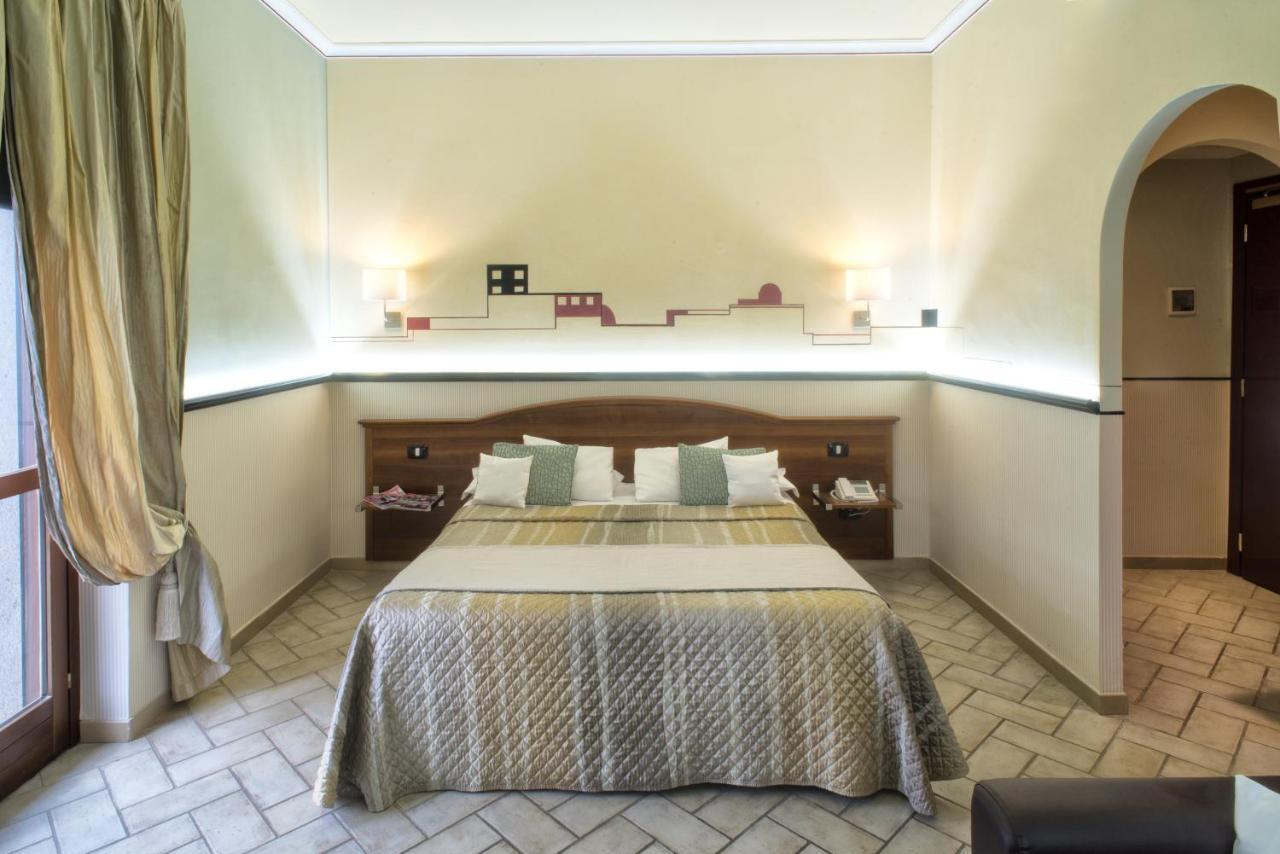 Hotel Villa Degli Angeli كاستل غاندولفو المظهر الخارجي الصورة