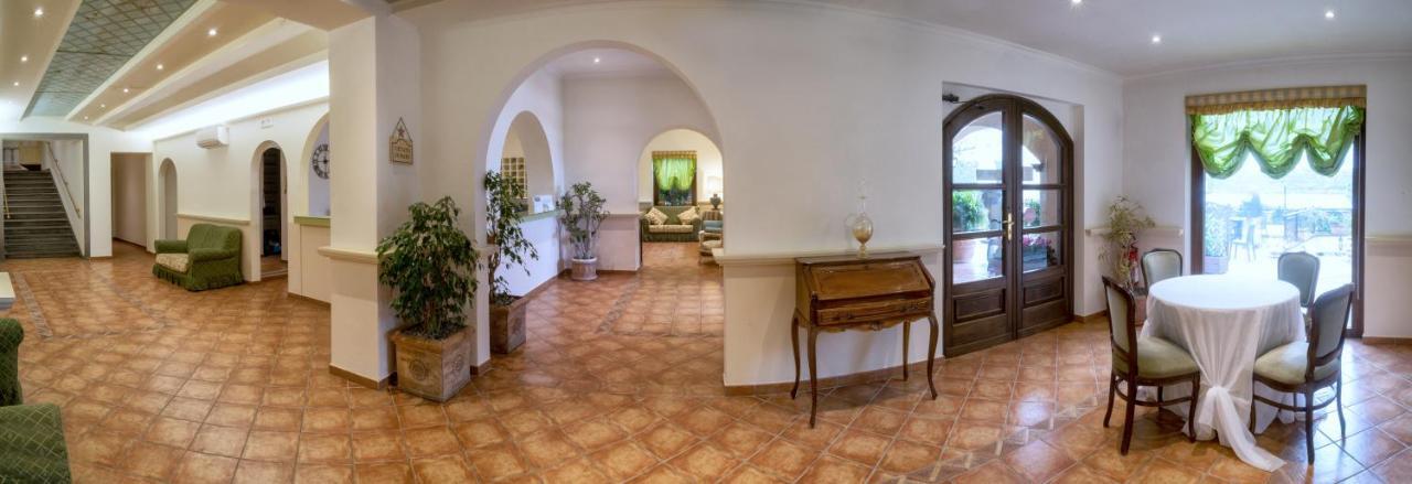 Hotel Villa Degli Angeli كاستل غاندولفو المظهر الخارجي الصورة